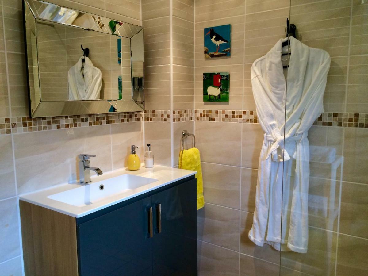 Lochedge Lodge Bunaveneadar 외부 사진
