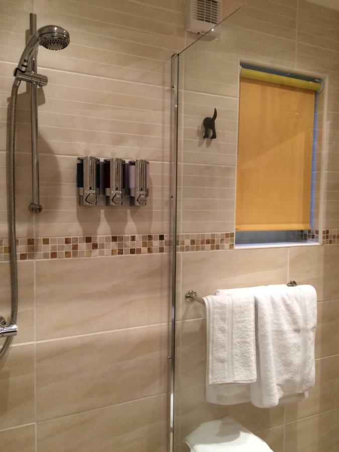 Lochedge Lodge Bunaveneadar 외부 사진